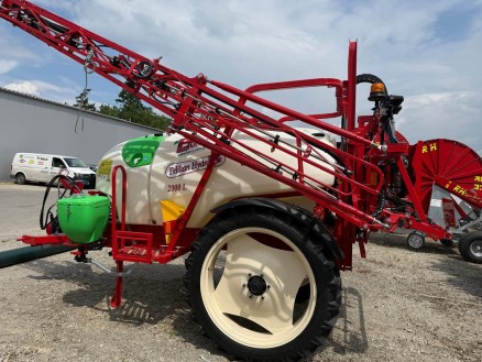 Opryskiwacz Bury Pelikan 2000l / 18m