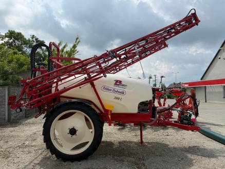 Opryskiwacz Bury Pelikan 2000l / 18m