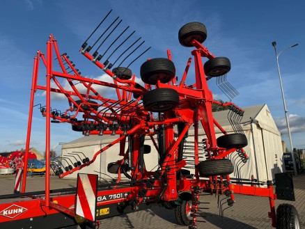 Dwukaruzelowa zgrabiarka KUHN GA 7501 +