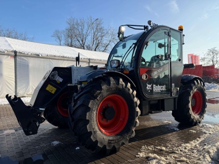Ładowarka teleskopowa BOBCAT TL 38.70 HF Agri *** KMK AGRO