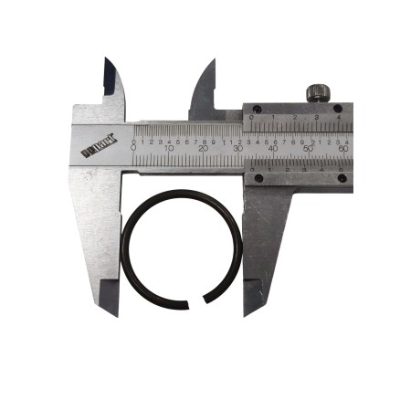 Pierścień zabezpieczający JOHN DEERE 40M7159