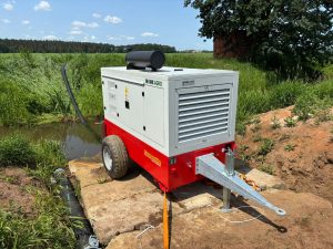 Pompy spalinowe, elektryczne, ciągnikowe i głębinowe.